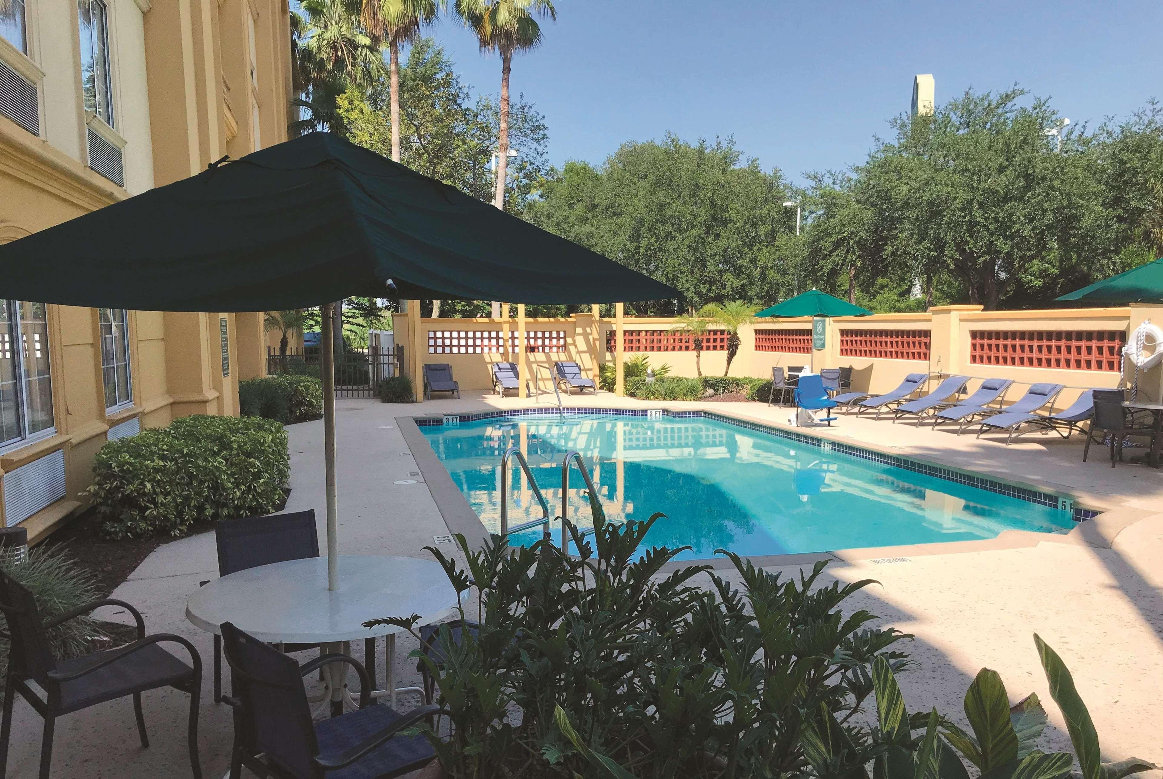 La Quinta By Wyndham Tampa Brandon Regency Park Otel Dış mekan fotoğraf
